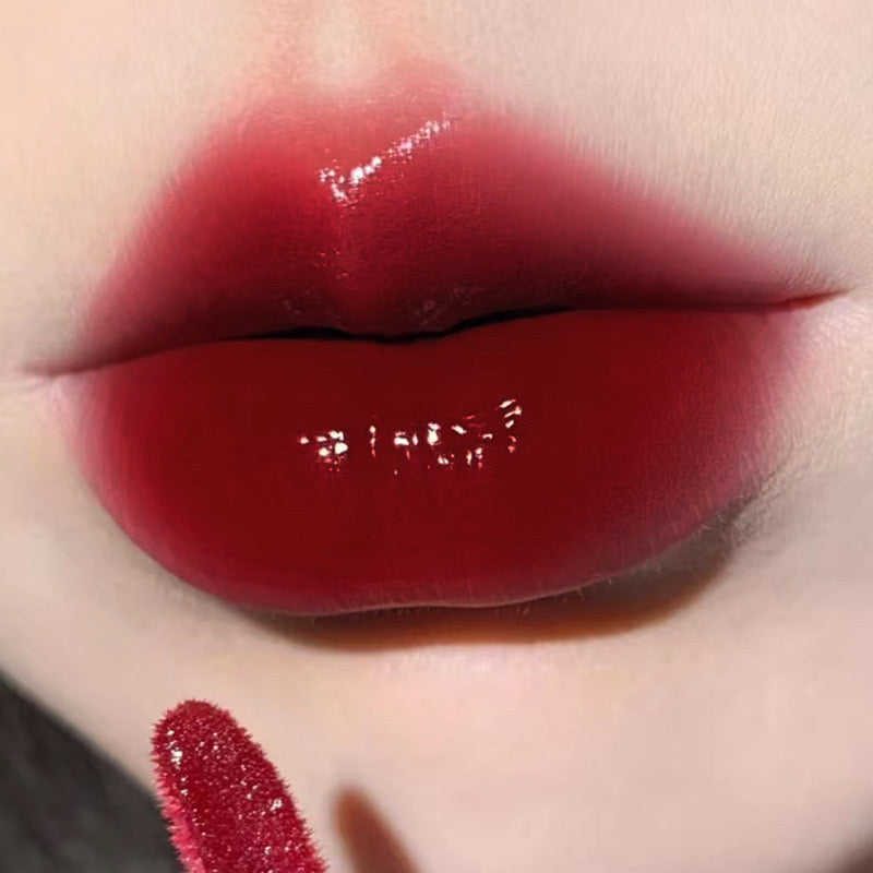 B3 Glass Water Glazed Lip Glaze Moisturizing And Not Easy to Stain Cup Lipstick