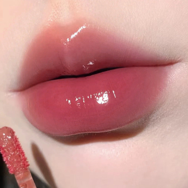 B114 Glass Water Glazed Lip Glaze Moisturizing And Not Easy to Stain Cup Lipstick